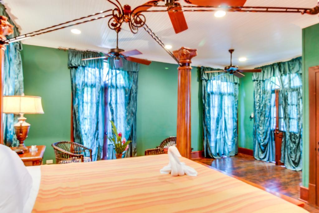 Colonial Suite @ Mahogany Hall San Ignacio Extérieur photo