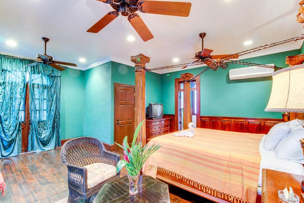 Colonial Suite @ Mahogany Hall San Ignacio Extérieur photo