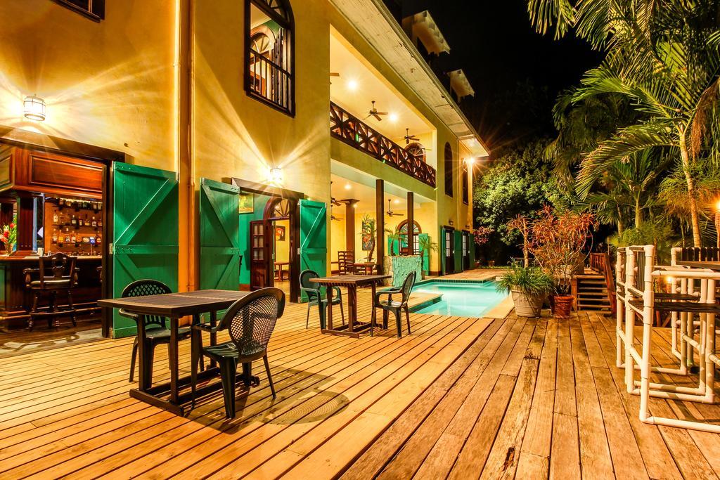 Colonial Suite @ Mahogany Hall San Ignacio Extérieur photo